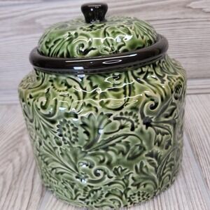 Grasslands Road Canister Candle Wax Filled Cinnamon Green Botanical Container